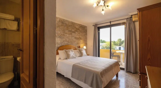 Двухместный номер Standard с балконом и с видом на сад Hotel Lago Dorado