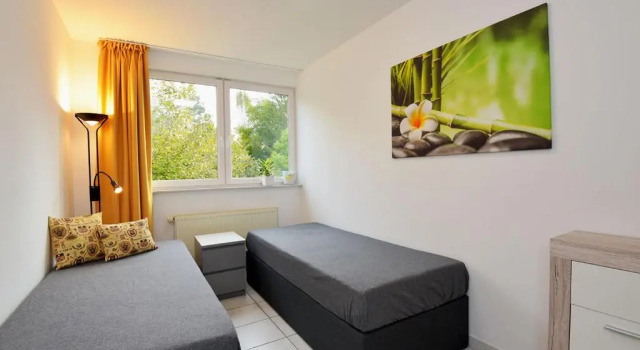 Studioappartment Saaleblick, Book Hotel Hoteller i Rudolstadt med parkering, Parkering