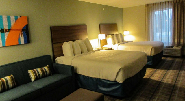 Четырёхместный люкс MainStay Suites Spokane Airport