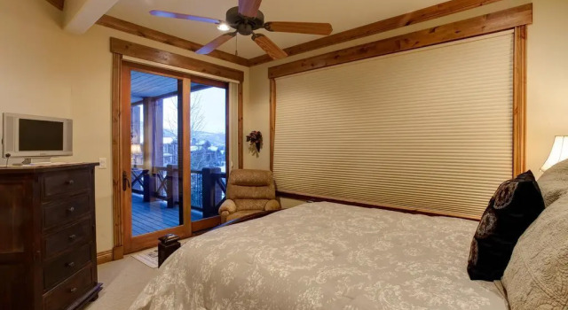 Last Sun at The Cove by Alpine Ski Properties, Book Hotel Park City Deer Valley - The Canyons
