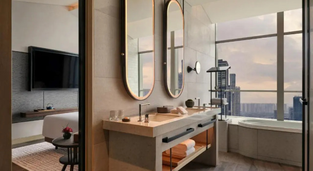 Люкс Deluxe с видом на реку Andaz Nanjing Hexi, By Hyatt