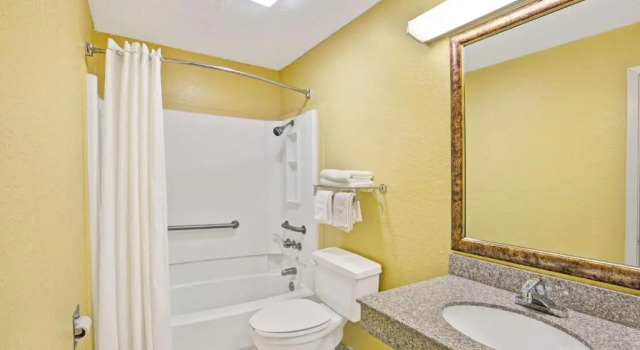 Номер Standard Super 8 by Wyndham La Marque TX/Texas City Area