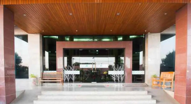 JP Emerald Hotel