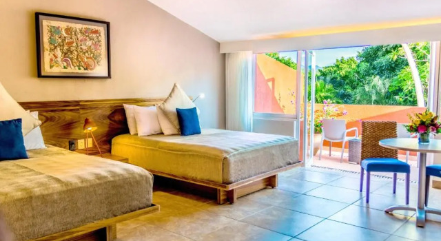 Номер Superior Deluxe Las Brisas Huatulco-All Inclusive