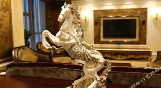 Люкс Presidential Empark Grand Hotel Hefei Beicheng