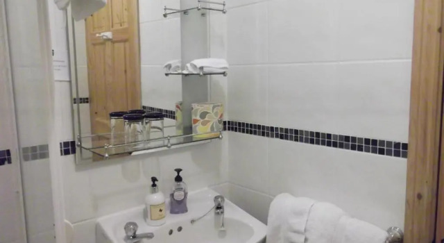 Трёхместный номер Standard с красивым видом из окна Ashley Lodge Bed & Breakfast