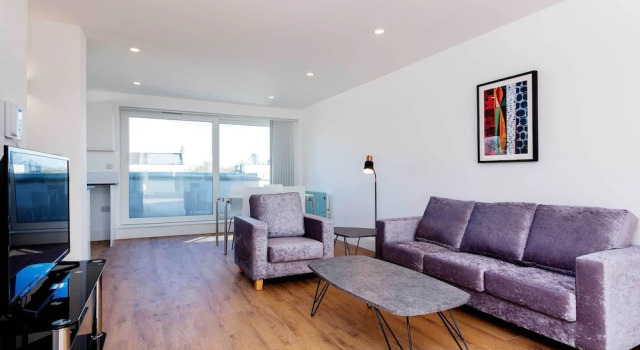 Modern Apartment in London With River Graveney Nearby, Varaa Huoneisto Asunnot kohteessa Merseyside, Huoneisto