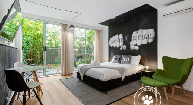 Студия Deluxe SoYa on Davis Apartment Hotel