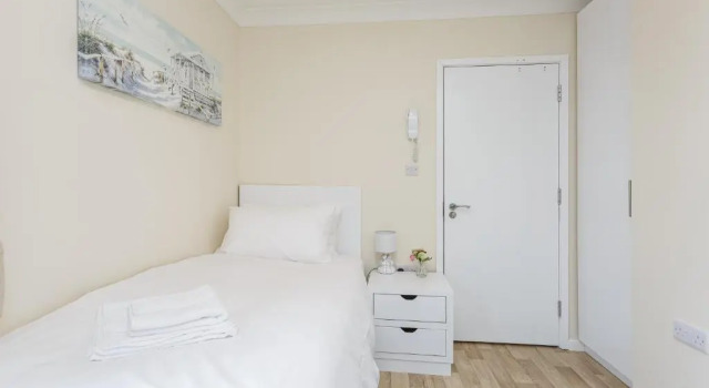 Апартаменты Blackberry - Stylish Self-Contained Flats in Soton City Centre