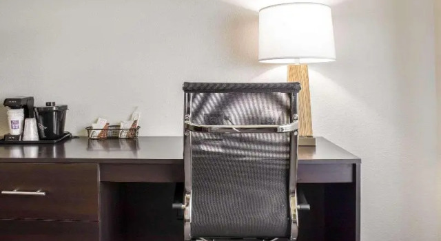 Люкс Standard Sleep Inn & Suites Lincoln University Area