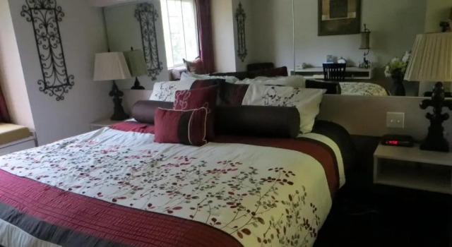 Двухместный номер Standard Patti's Inn & Suites