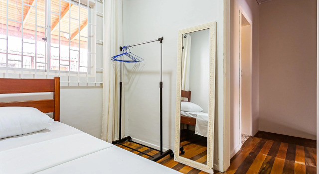 Casa Em ótima Localização No Centro Vise059
