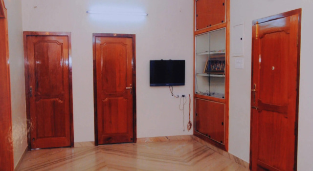 Royal Villas Luxury Serviced Apartments - Anna Nagar