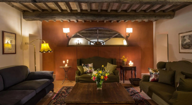 Sleeps: 12 (6 bedrooms, 6 bathrooms) 450 m2. Private garden and the pool (5x12 mts – 1,30mts depth),-VILLA LEOPOLDINA