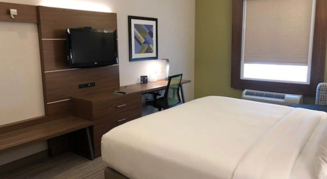Holiday Inn Express Hotel & Suites Rio Grande City, Забронировать Отель Рио-Гранде-Сити Rio Grande Valley