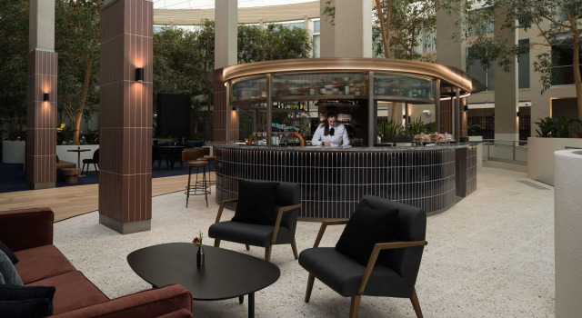 Rydges Canberra, Забронировать Отель Канберра Австралийская столичная территория, рядом с Embassy of The Republic of Indonesia