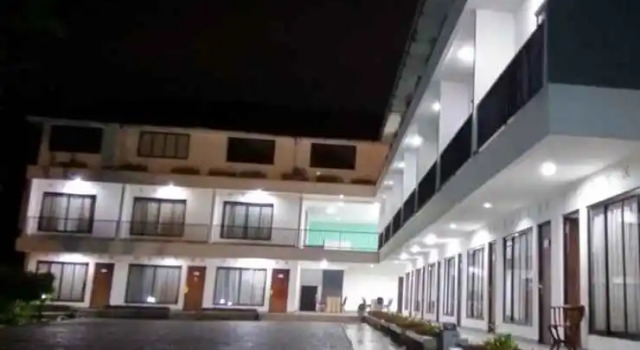 Puncak Village Hotel & Kampung Main Anak, Rezervovat Hotel Hotely v Megamendung s bazénem, Bazén
