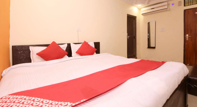 Hotel Mayur by OYO Rooms