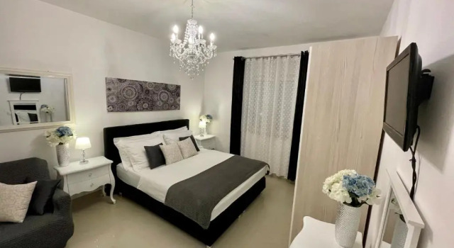 Студия Central Square Luxury Boutique
