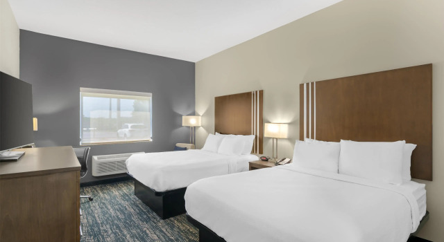 Четырёхместный номер Standard Best Western Plus Washington Hotel