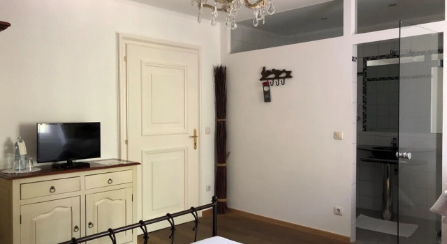 Hotel & Restaurant Knapppenstöckl, Book Hotel Frauenkirchen 