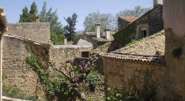 House With 2 Bedrooms in Vers-pont-du-gard, With Enclosed Garden and Wifi
