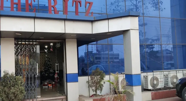 The Ritz By OYO Rooms, Prenota Hotel Durgāpur West Bengal