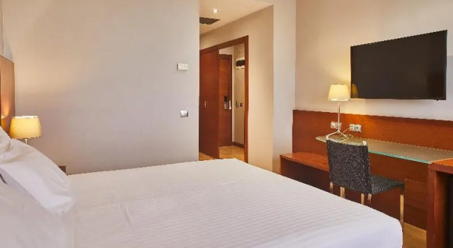 Двухместный номер Standard Silken Ciudad Gijón