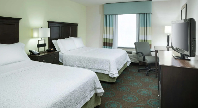 Четырёхместный номер Standard Hampton Inn & Suites Huntsville Research Park Area