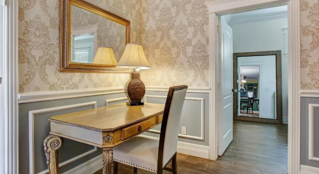 Люкс Executive Saras Inn on the Boulevard