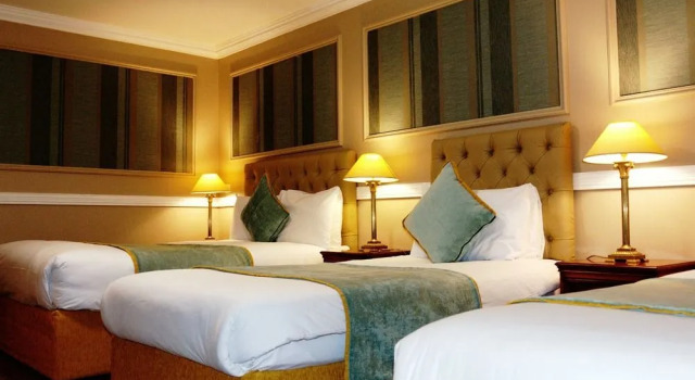 Ashbourne Court Hotel, Забронировать Отель  