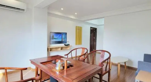 Двухместный люкс Jinganglong Hotel