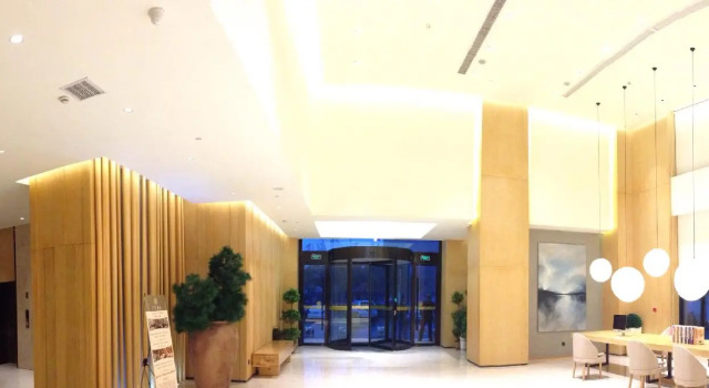 Ji Hotel Lianyungang Municipal Government, Book Hotel Hoteller i Lianyungang med parkering, Parkering