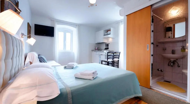 Студия с видом на море Mira Sea Front Guesthouse