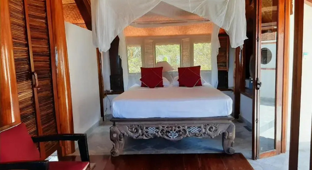 Двухместный номер Standard с видом на океан Villa Louise Hue Beach Boutique Hotel