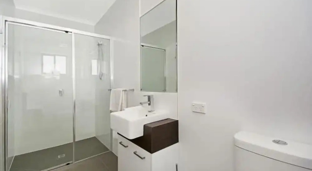 Трёхместный номер Luxury с балконом Cooroy Luxury Motel Apartments