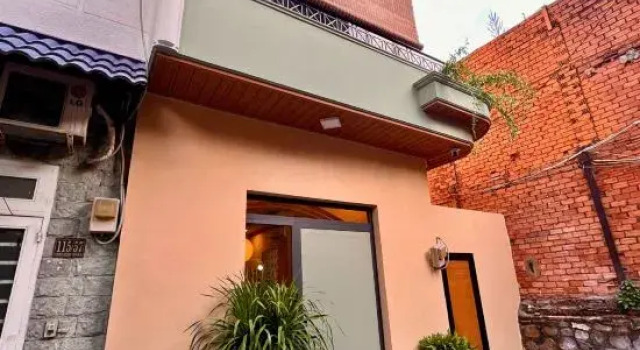 LYLAC Home Saigon TDX - City Center Cosy 4BR Townhouse with Garden in D1, Забронировать Отель Отели Хошимина 4 звезды, рядом с Cho Quan Church, 4*