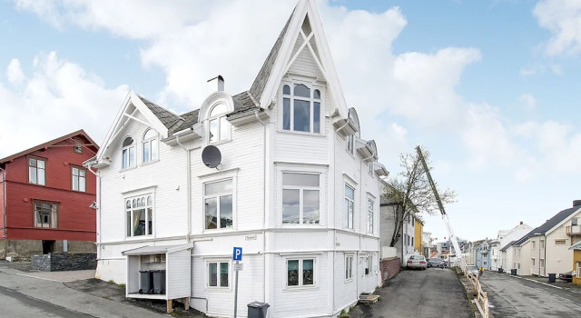 Enter Tromsø - Exclusive Apartments, Забронировать Апартаменты/квартира Отели Тромсё с парковкой, рядом с The Art Museum of Northern Norway, Парковка
