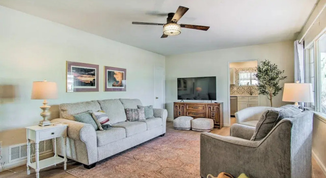 Коттедж Centrally Located Tucson Home ~ 5 Mi to Dtwn