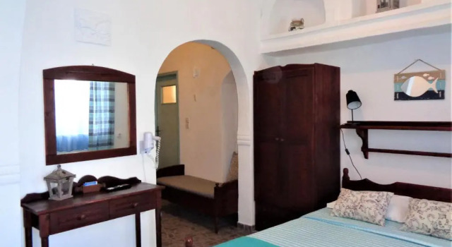 Ostria Studios - Spilia, Prenota Hotel Alopronia Sikinos