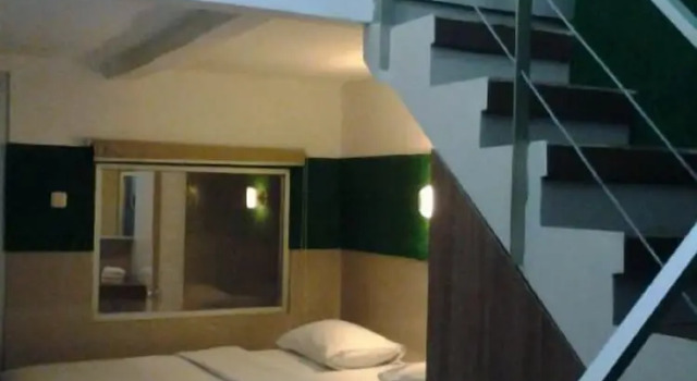 Suite 2 Schlafzimmer Space Hotel by Papaho