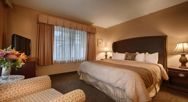 Люкс Best Western Plus The Normandy Inn & Suites
