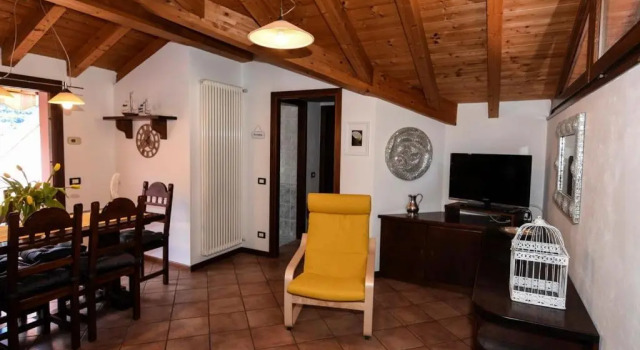 L'UNA DI LAGO Lake Apartment With Parking, Prenota Appartamento Torno Como