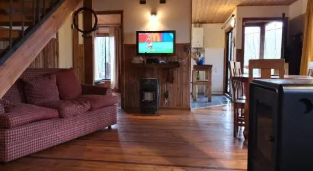 Cabañas Los Hualles con tinaja caliente, Rezervovat Hotel Hotely v Araucanía s parkováním, Parkování