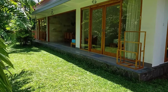 Бунгало с 2 комнатами Palm Beach Villas Bali