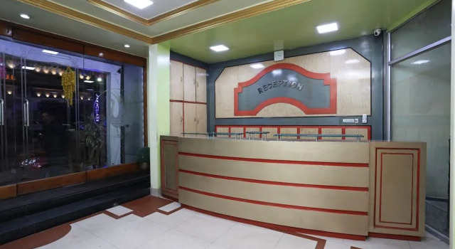 OYO 28631 Hotel Parbati International, Rezerwuj Hotel Asansol West Bengal