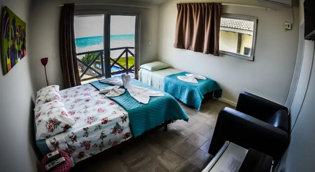 Трёхместный номер Luxury рядом с пляжем Pousada Suites Sol e Mar