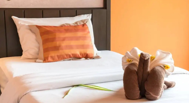 Beachfront Resort & Spa Jomtien, Pattaya, Забронировать Курортный отель Джомтьен-Бич Паттайя