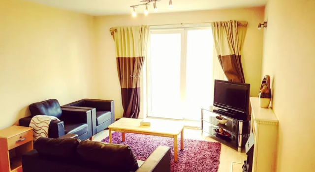 Central Waterfront Apartment, Забронировать Апартаменты/квартира Ливерпуль Мерсисайд, рядом с Район Пир-Хед