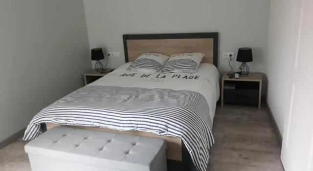 Maison entièrement rénovée à 5 km des plages, Rezerwuj Hotel  